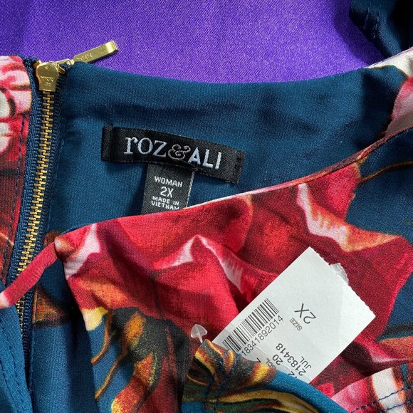 New 📌Roz & Ali  Beautiful Floral Design Dress with Bell Sleeves - Picture 11 of 13